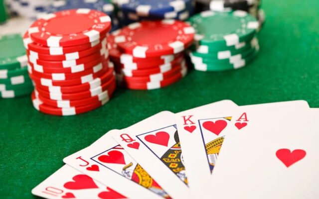 luật chơi poker đơn giản